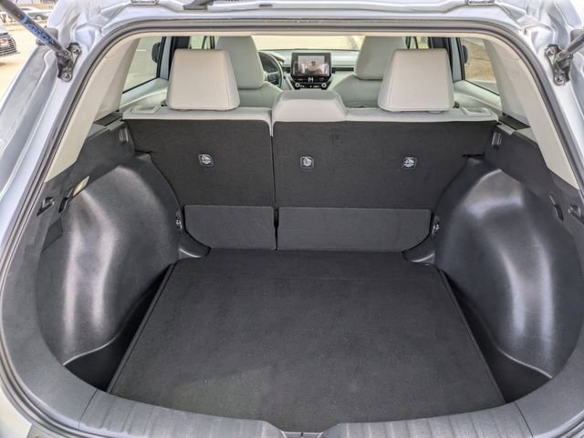 Used 2025 Toyota Corolla Cross L image 28
