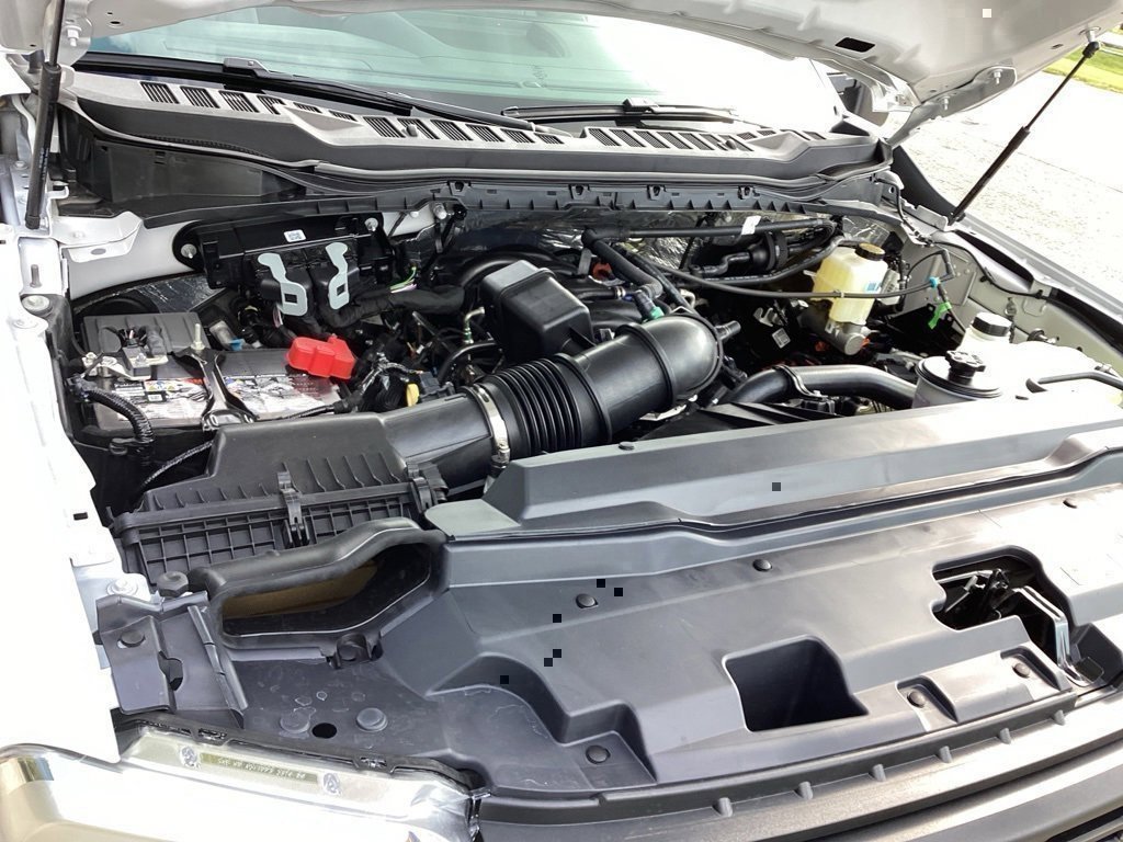 New 2025 Ford F250 XL w/ FX4 Off-Road Package image 18