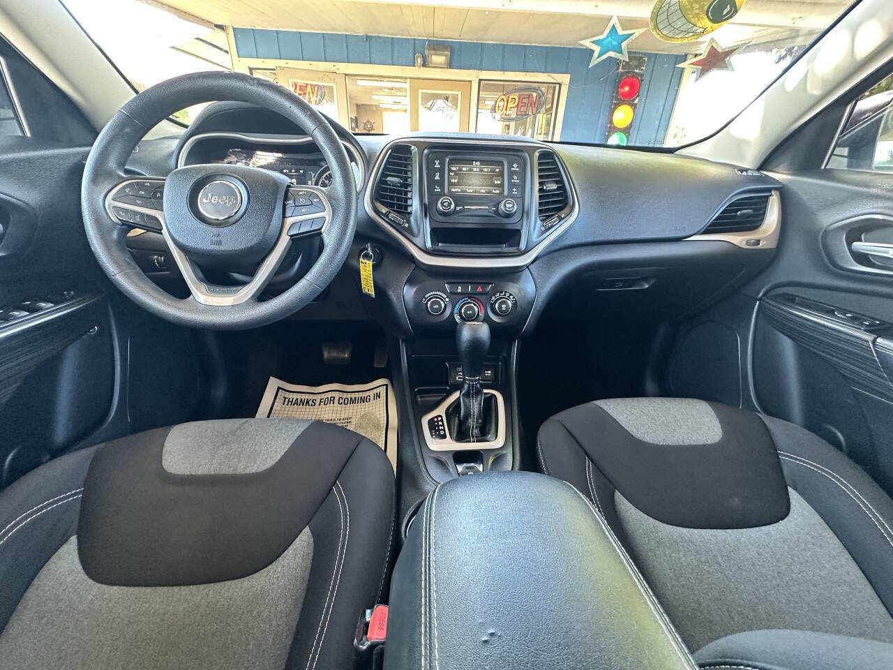 Used 2015 Jeep Cherokee Sport image 15