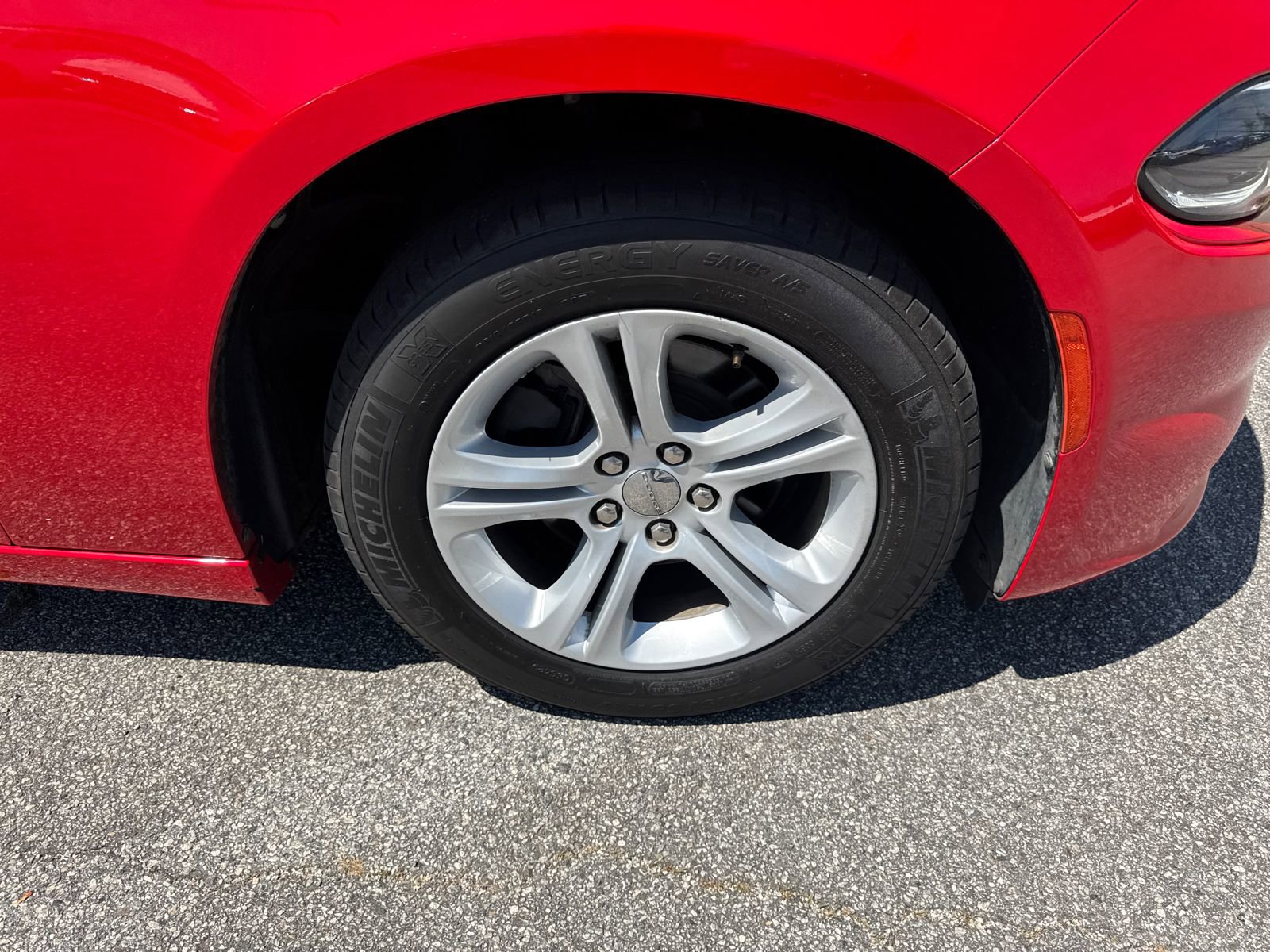 Used 2018 Dodge Charger SXT RWD image 12
