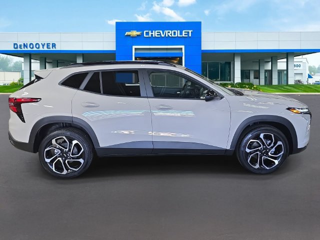 New 2026 Chevrolet Trax RS w/ Driver Confidence Package FWD image 7