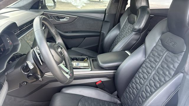 Used 2022 Audi RS Q8 image 25