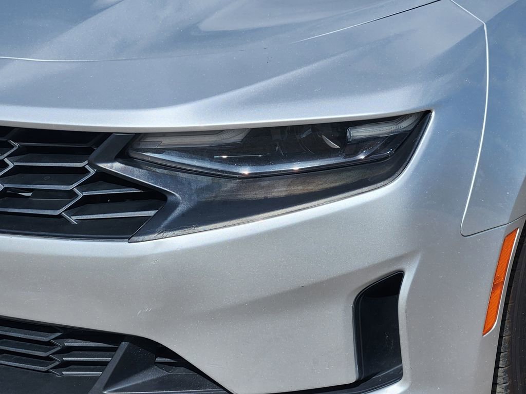 Used 2019 Chevrolet Camaro LT RWD image 8