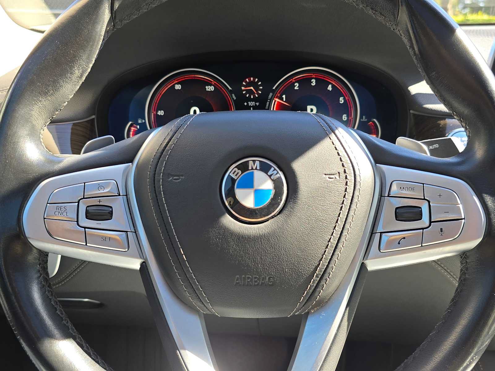 Used 2018 BMW 750i RWD image 25