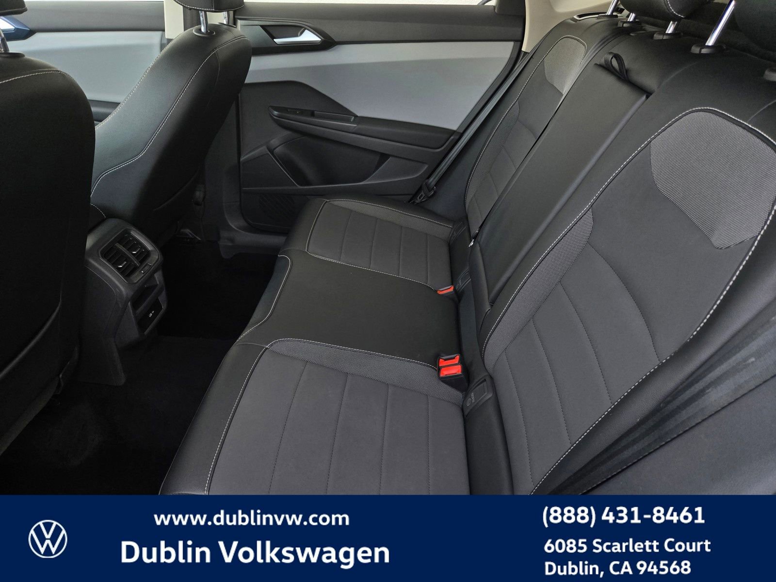Used 2022 Volkswagen Taos SE image 12