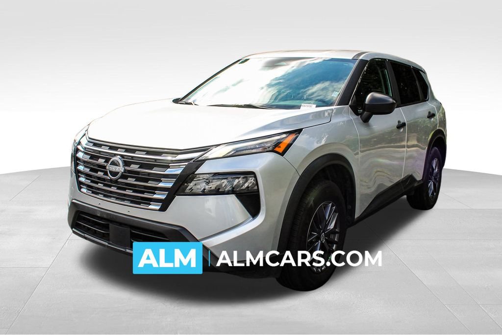Used 2024 Nissan Rogue S FWD video 1