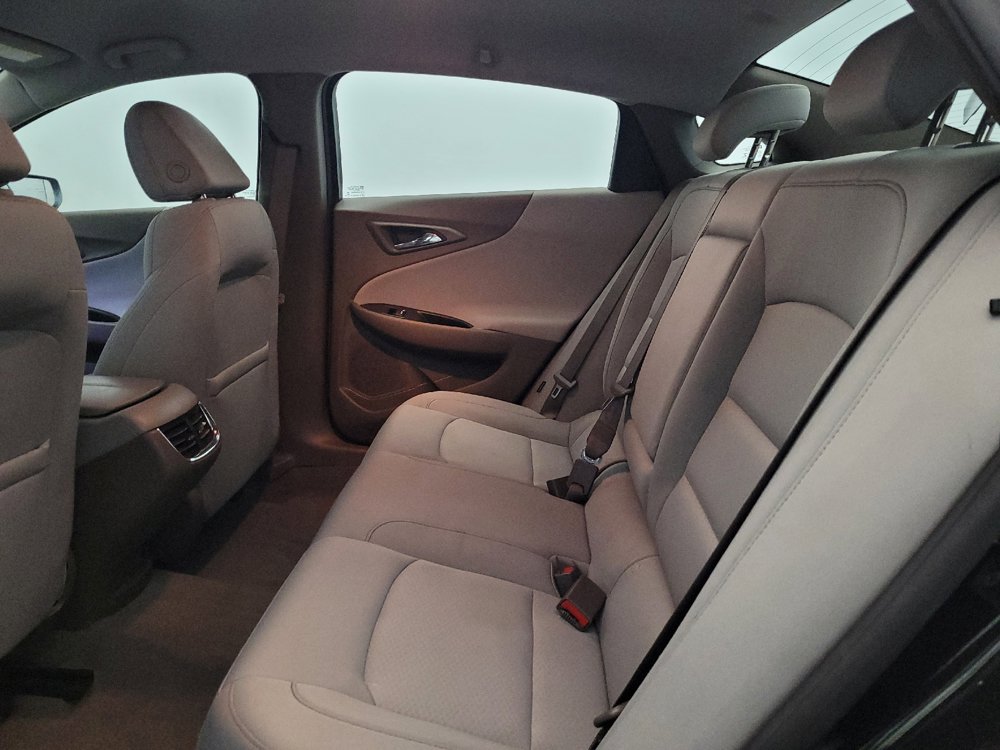 Used 2019 Chevrolet Malibu LT FWD image 18