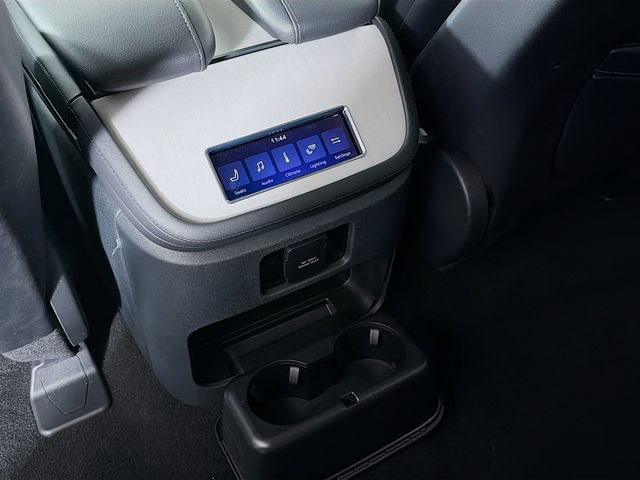 New 2026 Lincoln Navigator Premiere AWD/4WD image 27