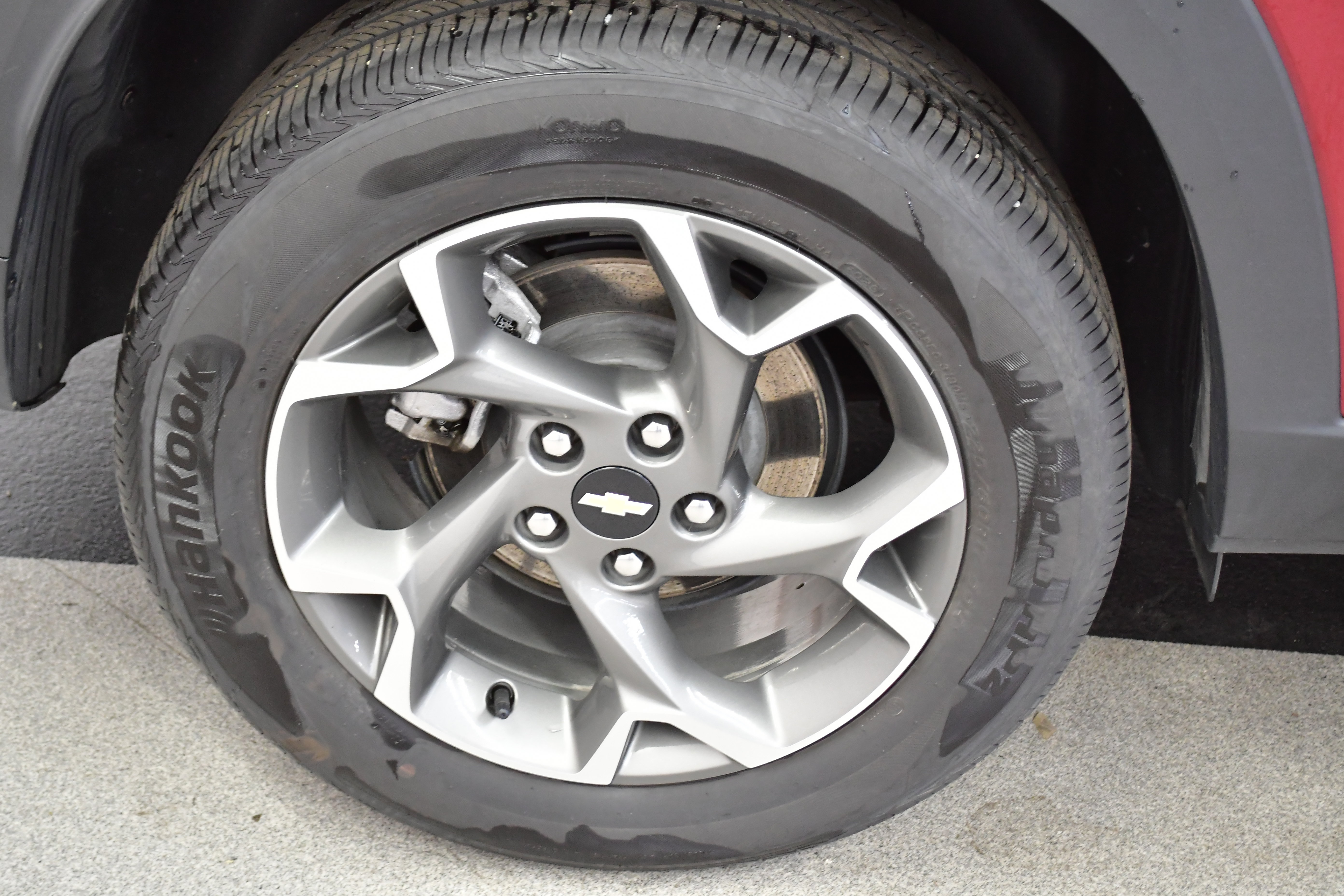 Used 2025 Chevrolet Trax LT w/ LT Convenience Package FWD image 36