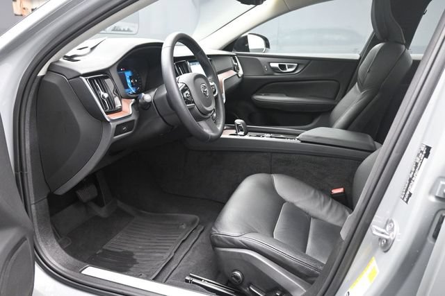 Used 2024 Volvo S60 B5 Plus w/ Protection Package Premier FWD image 17