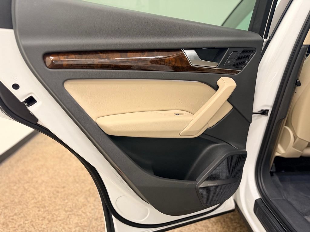 Used 2018 Audi Q5 2.0T Premium Plus w/ Premium Plus Package AWD/4WD image 23