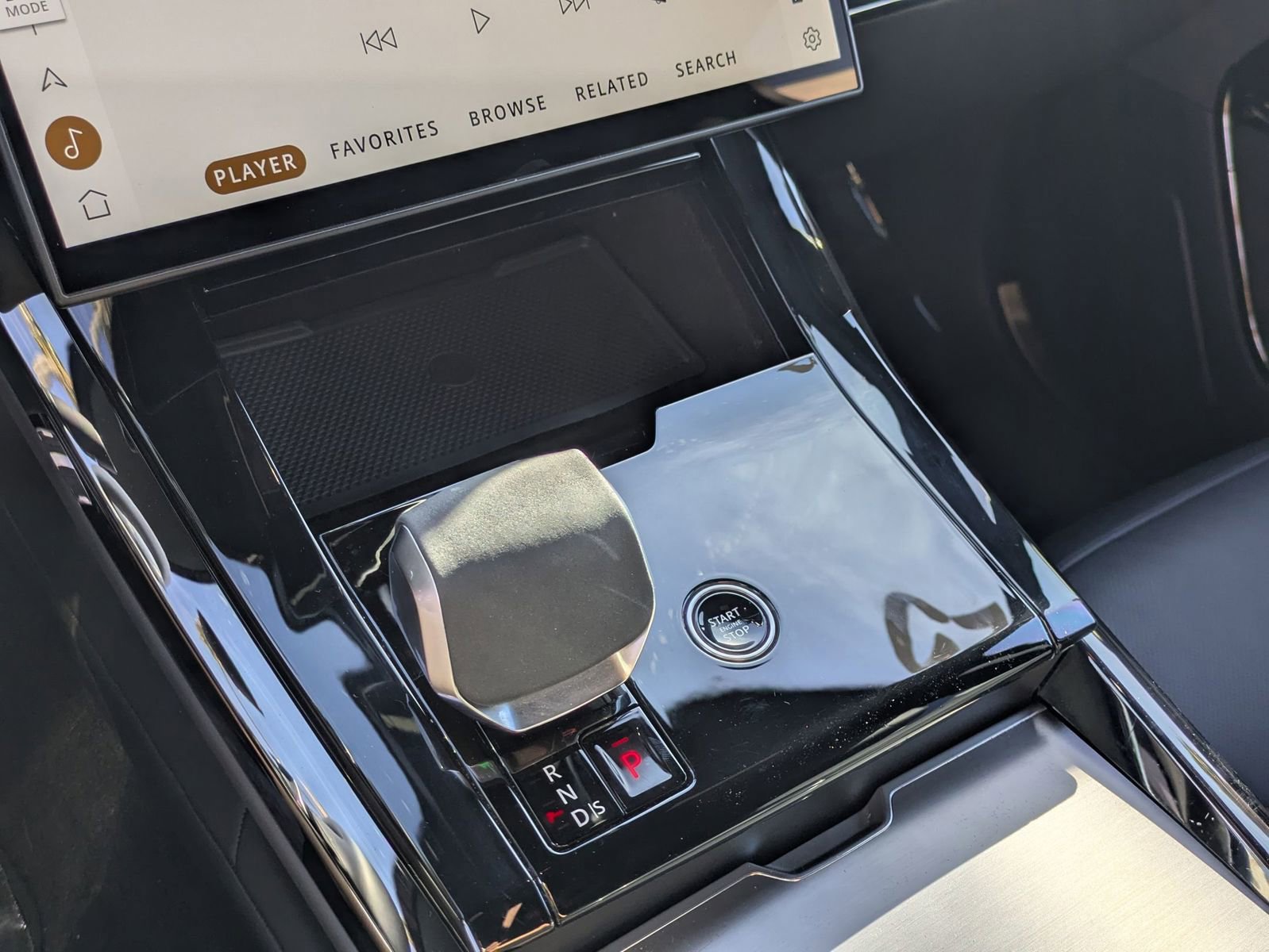 Used 2025 Land Rover Range Rover Sport Dynamic SE image 23