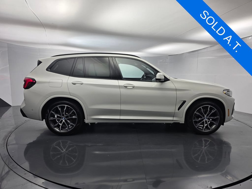 Used 2023 BMW X3 sDrive30i w/ M Sport Package RWD image 3