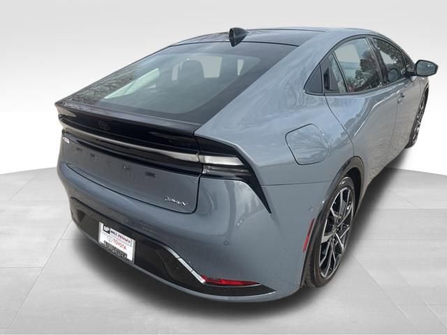Used 2025 Toyota Prius Plug-In Hybrid w/ Limited Premium Package image 5