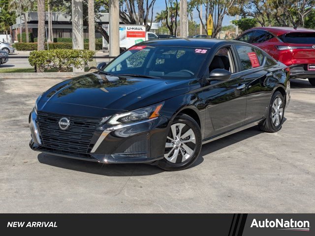 Certified 2025 Nissan Altima 2.5 S image 1