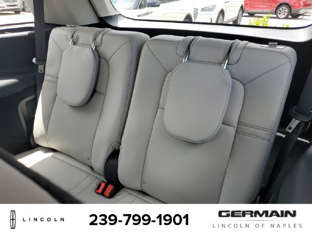 New 2025 Lincoln Aviator AWD image 20
