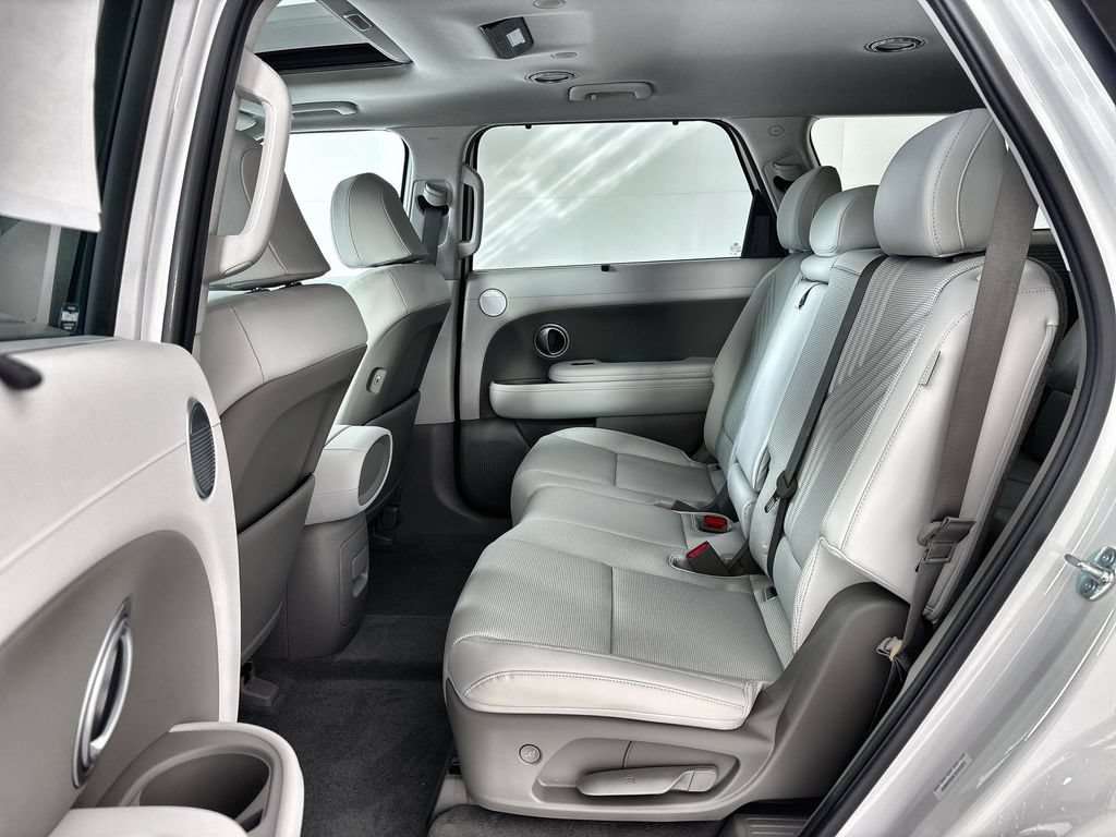 New 2026 Hyundai Palisade SEL Premium FWD image 25
