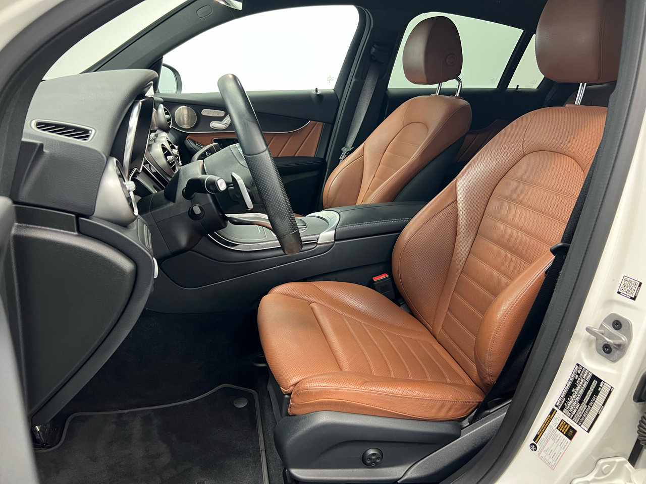 Used 2021 Mercedes-Benz GLC 300 4MATIC Coupe image 4