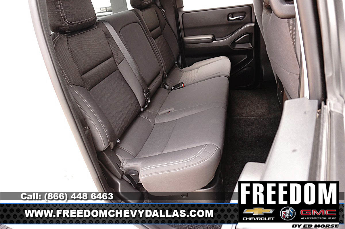 Used 2023 Nissan Frontier SV w/ Midnight Edition Package RWD image 12