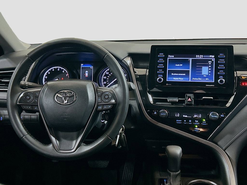 Used 2024 Toyota Camry SE FWD image 18