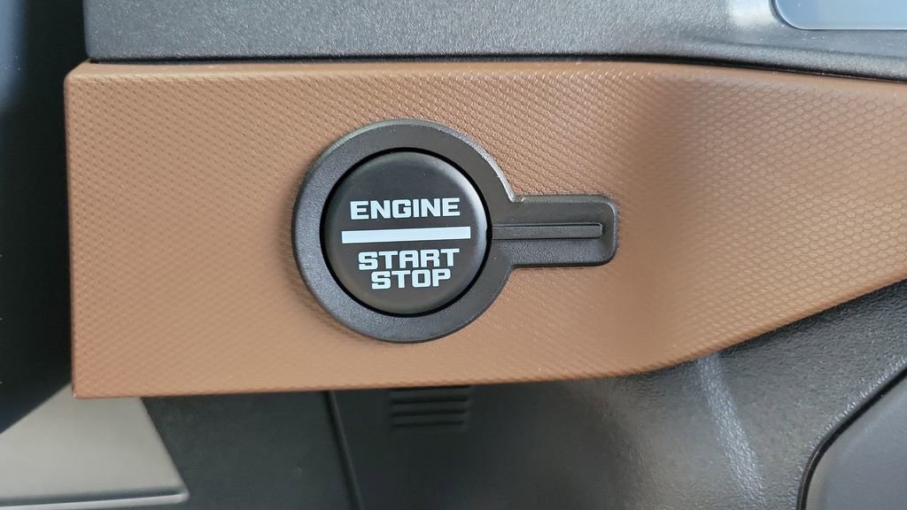 Used 2024 Ford Bronco Outer Banks image 35