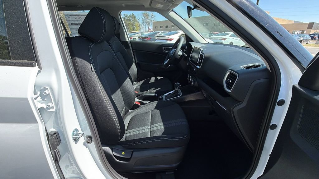 New 2026 Hyundai Venue SEL image 14