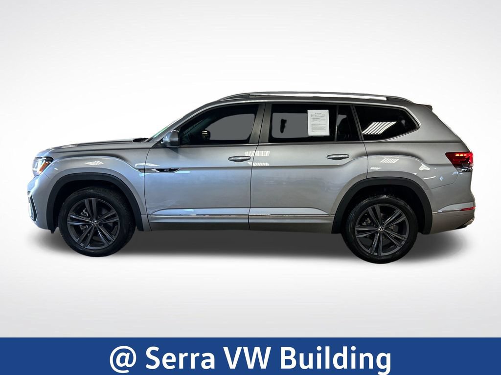 Certified 2022 Volkswagen Atlas SEL R-Line AWD/4WD image 2
