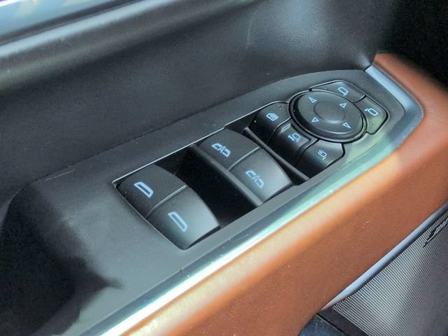Used 2024 GMC Sierra 3500 Denali Ultimate AWD/4WD image 32