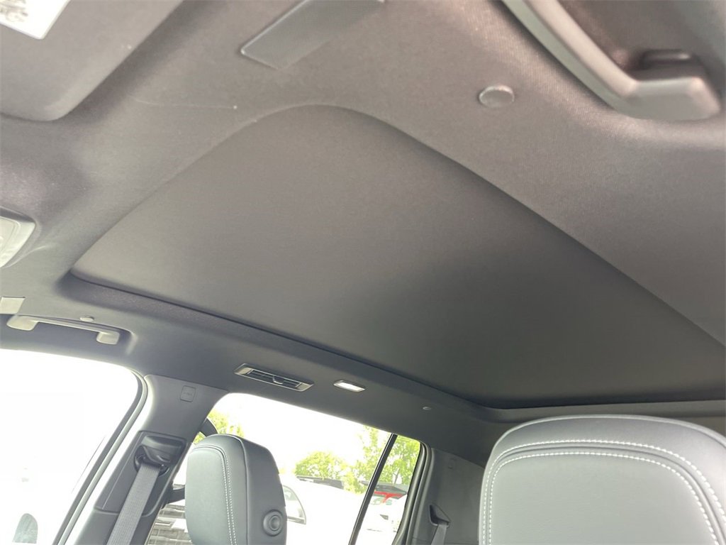 New 2026 Chevrolet Traverse LT w/ Sun and Wheel Package image 22
