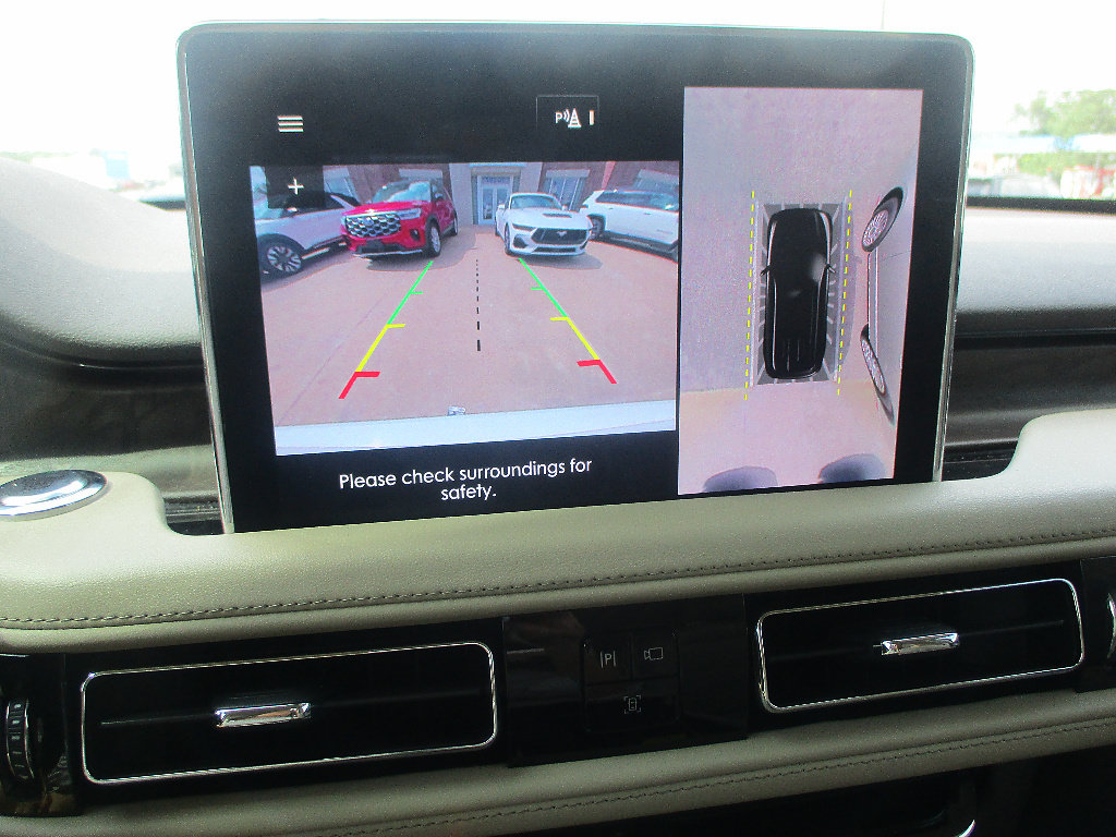 Used 2023 Lincoln Aviator Reserve w/ Elements Package Plus AWD/4WD image 8