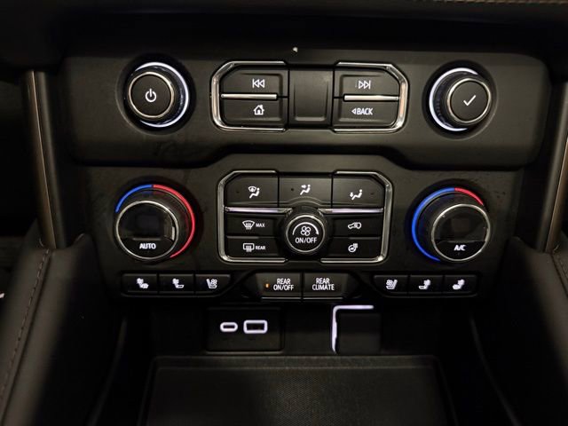 Used 2023 Chevrolet Tahoe High Country w/ Advanced Technology Package image 44