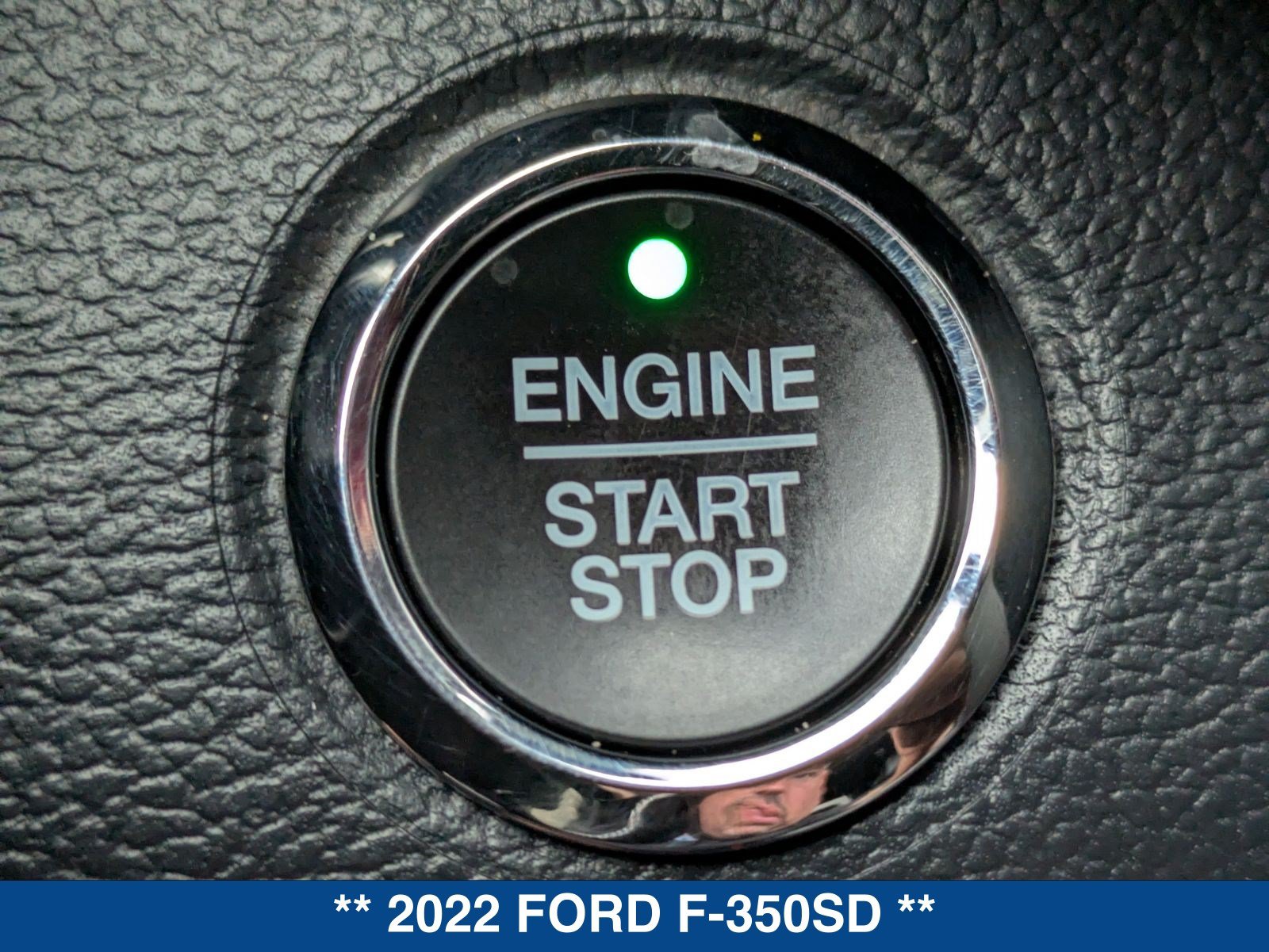 Used 2022 Ford F350 Lariat w/ Lariat Ultimate Package AWD/4WD image 36