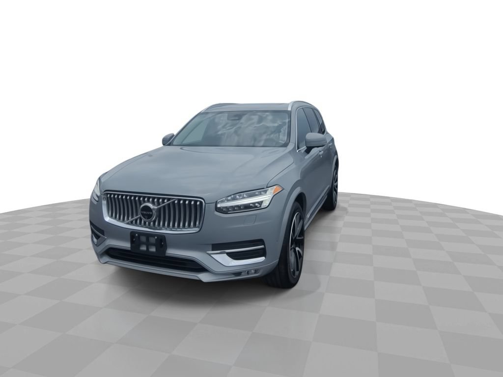 Used 2024 Volvo XC90 B5 Plus w/ Protection Package Premier AWD/4WD image 3