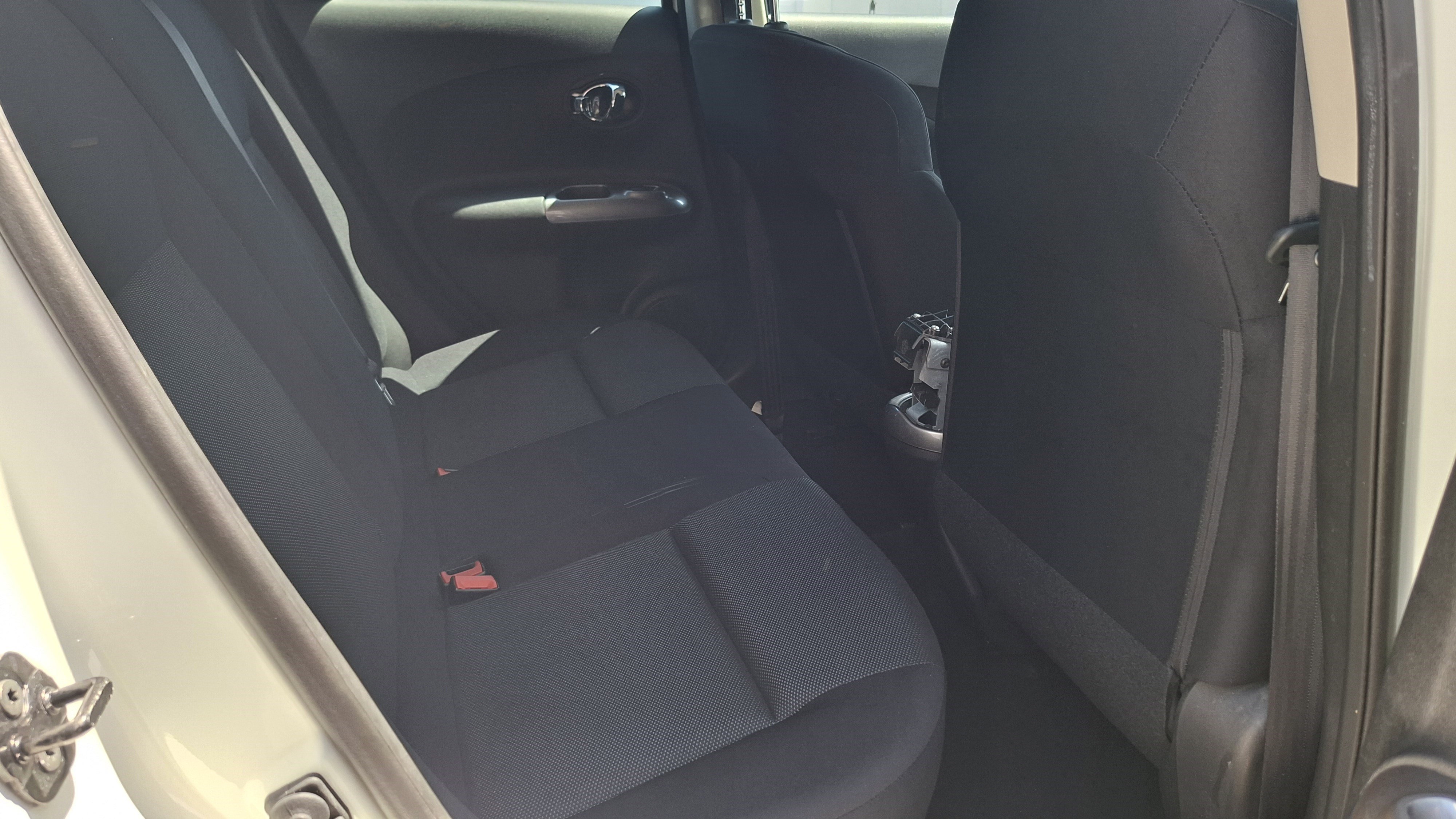 Used 2013 Nissan Juke S FWD image 20