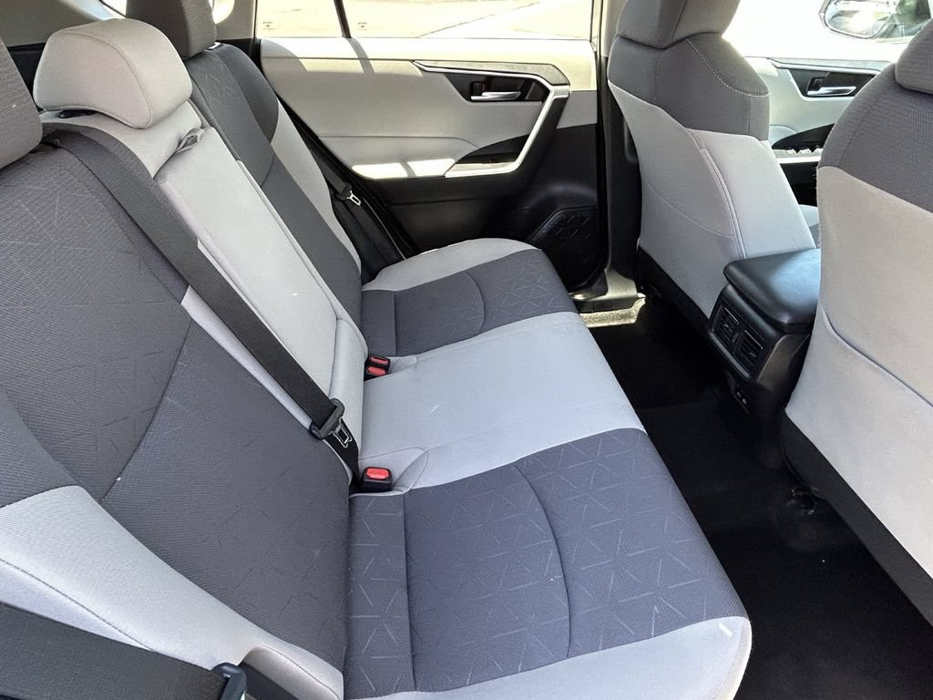Used 2024 Toyota RAV4 XLE w/ Convenience Package FWD image 13