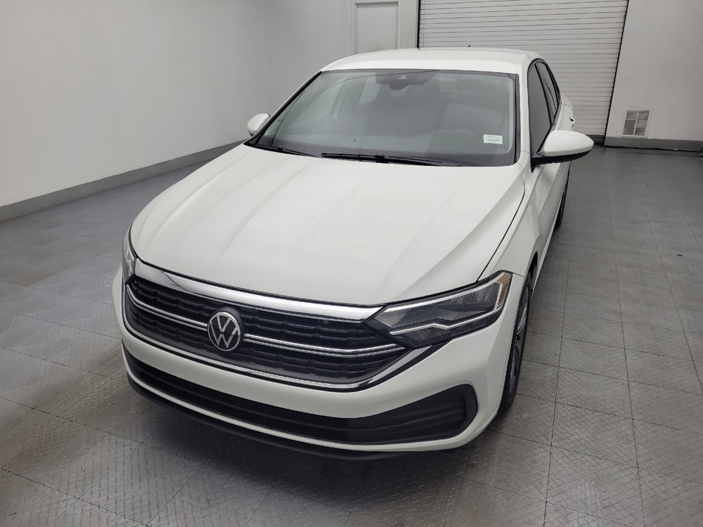 Used 2024 Volkswagen Jetta SE image 15
