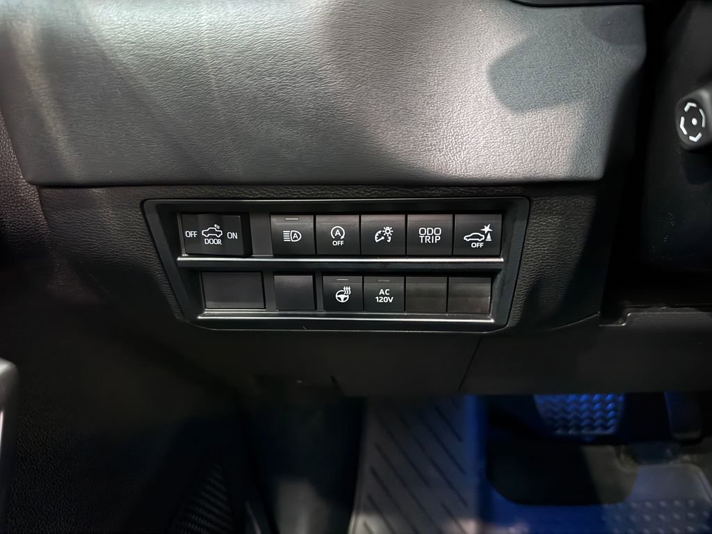 Used 2022 Toyota Tundra Platinum AWD/4WD image 26