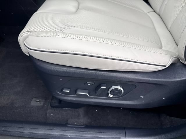 Used 2025 Hyundai Palisade Calligraphy AWD/4WD image 12