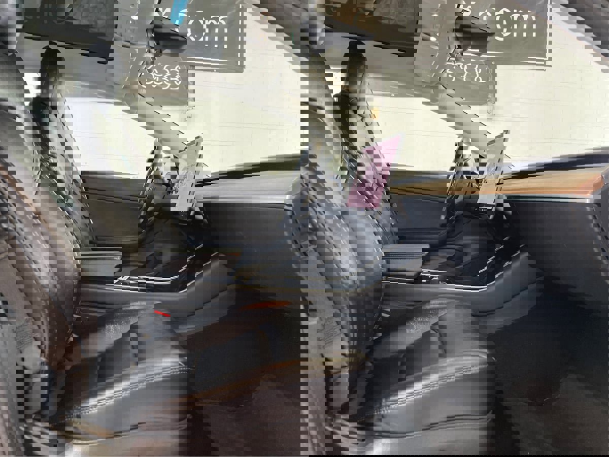 Used 2018 Tesla Model 3 Long Range image 14