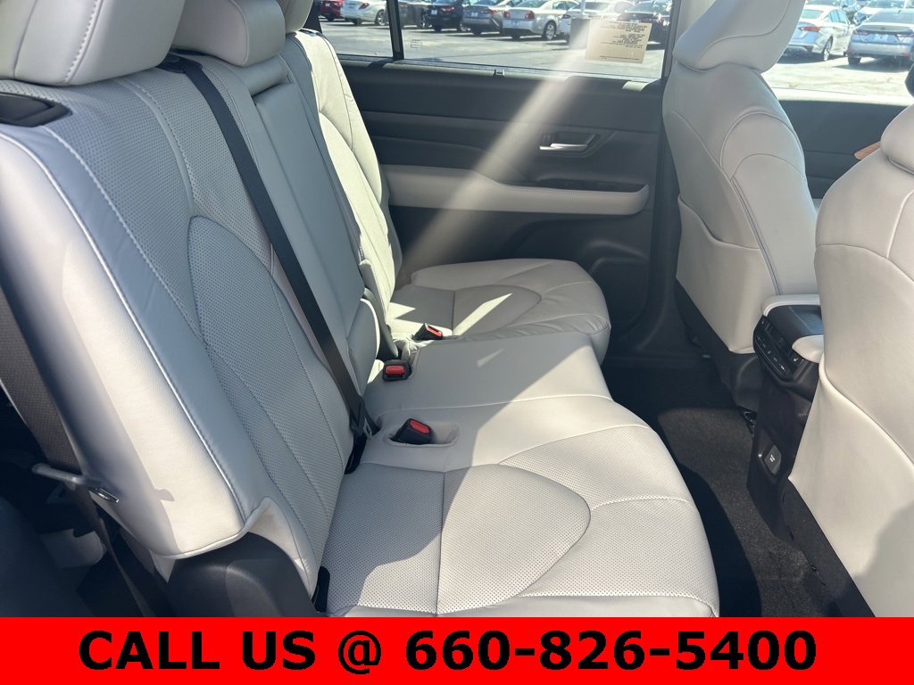 New 2026 Toyota Grand Highlander Limited image 8