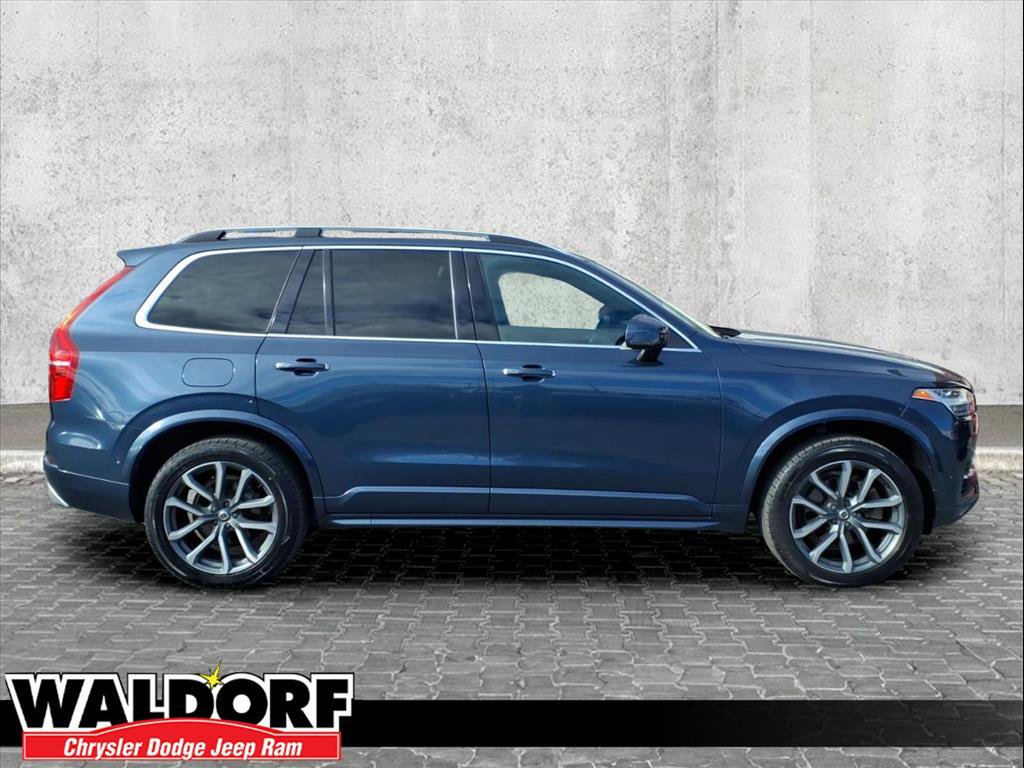 Used 2019 Volvo XC90 T6 Momentum w/ Advanced Package image 2