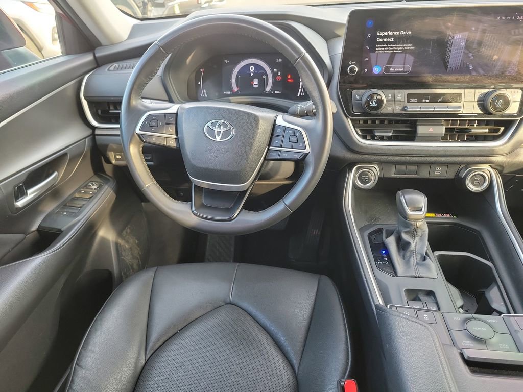 Used 2024 Toyota Grand Highlander XLE image 11