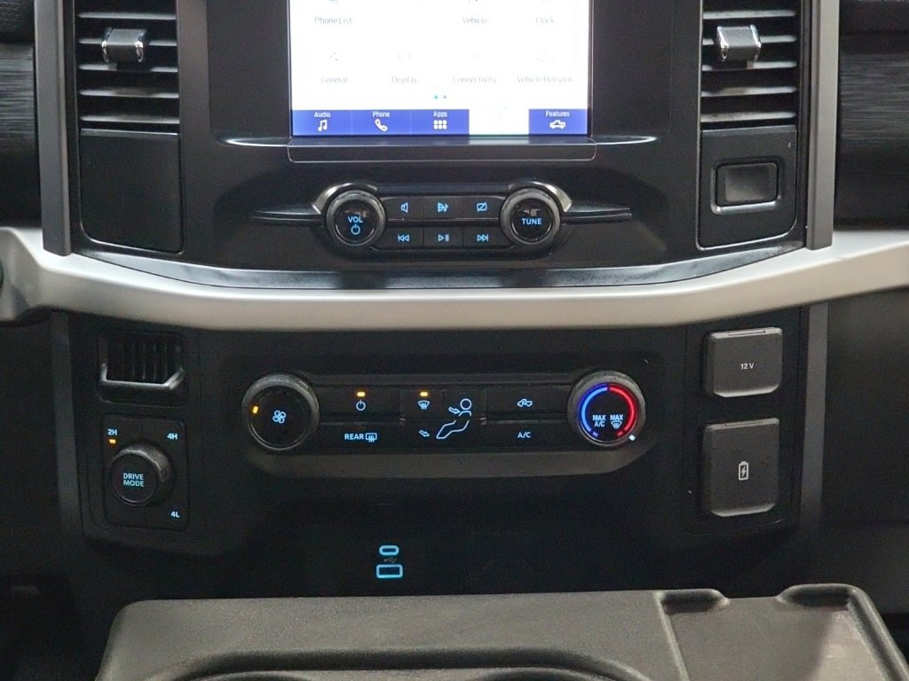 Used 2023 Ford F150 XLT image 25