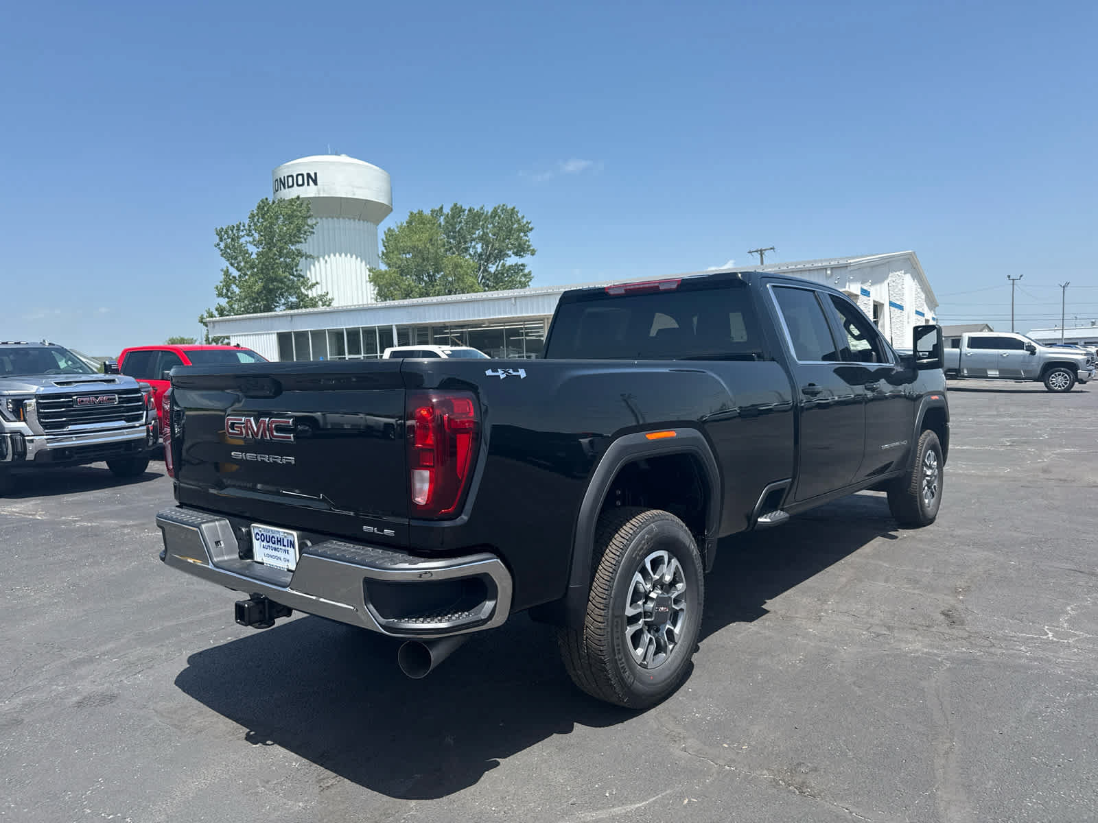New 2026 GMC Sierra 3500 SLE w/ SLE Value Package AWD/4WD image 5