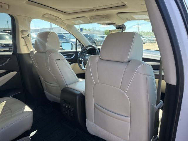Used 2024 Buick Enclave Avenir w/ Avenir Technology Package AWD/4WD image 53