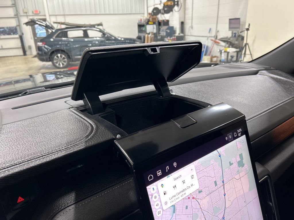 Used 2025 GMC Yukon XL Denali w/ LPO, Floor Liner Package image 19