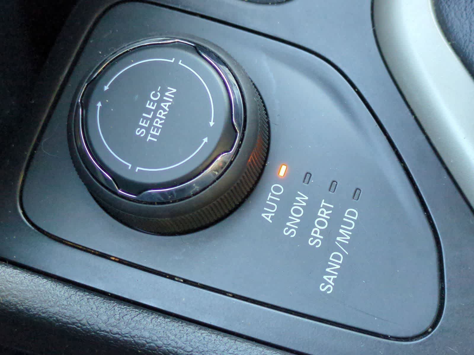 Used 2016 Jeep Cherokee Sport w/ Cold Weather Group image 29