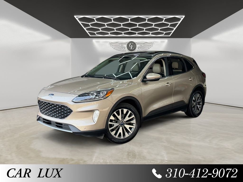 Used 2020 Ford Escape Titanium image 1