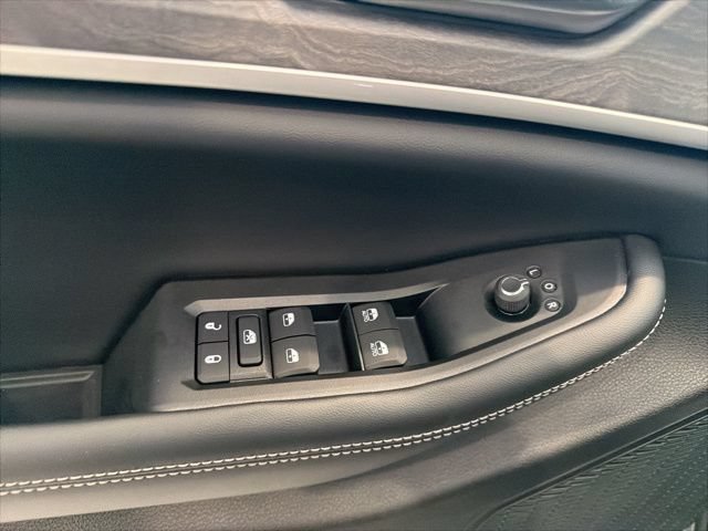 New 2026 Jeep Grand Cherokee L 4WD image 8