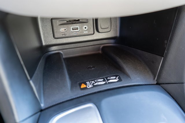 Used 2021 Chevrolet Equinox Premier image 32